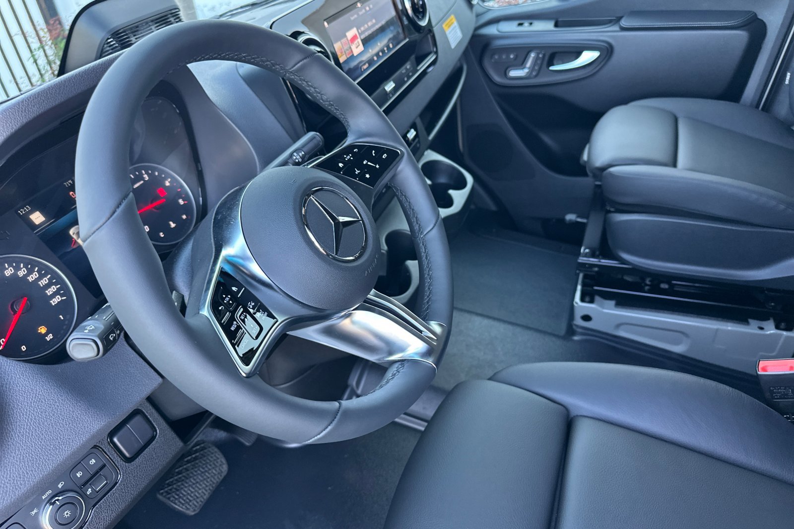 New 2026 Mercedes-Benz Sprinter 2500 image 10