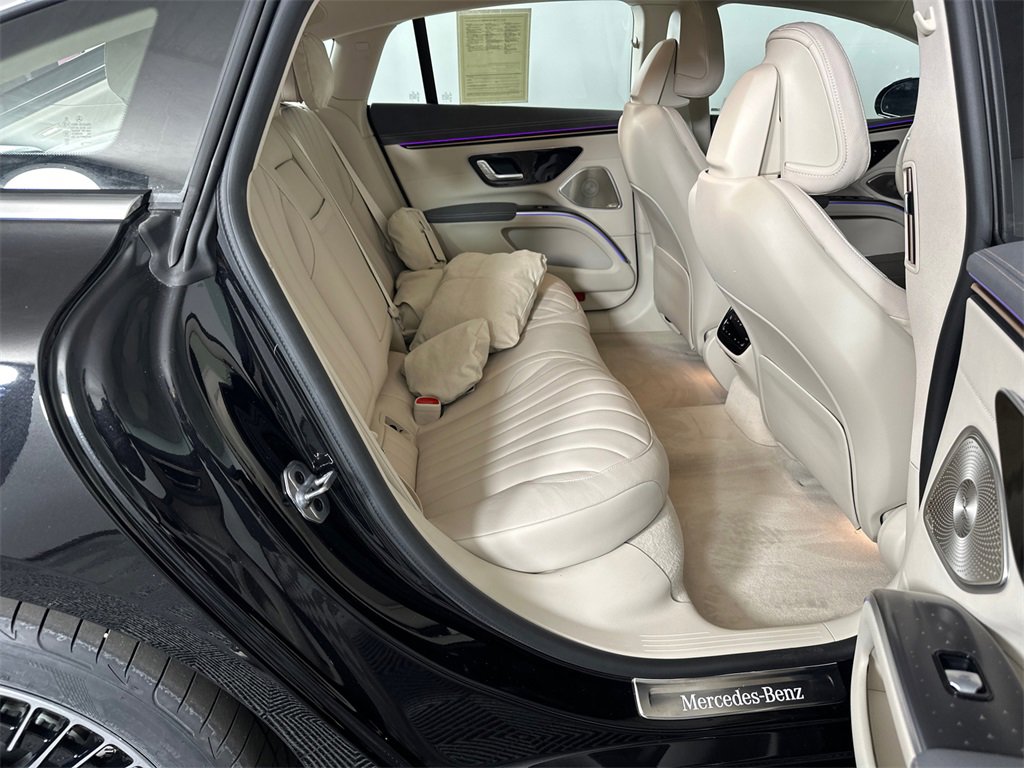 Used 2023 Mercedes-Benz EQS 450+ Sedan image 17