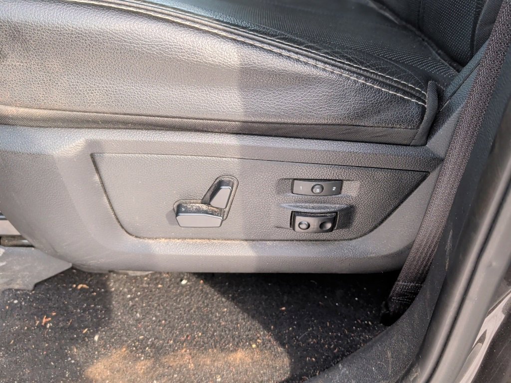 Used 2018 RAM 2500 Laramie w/ Sport Appearance Group image 12