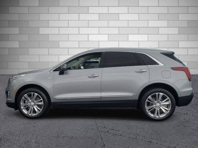 Certified 2024 Cadillac XT5 Premium Luxury FWD image 3