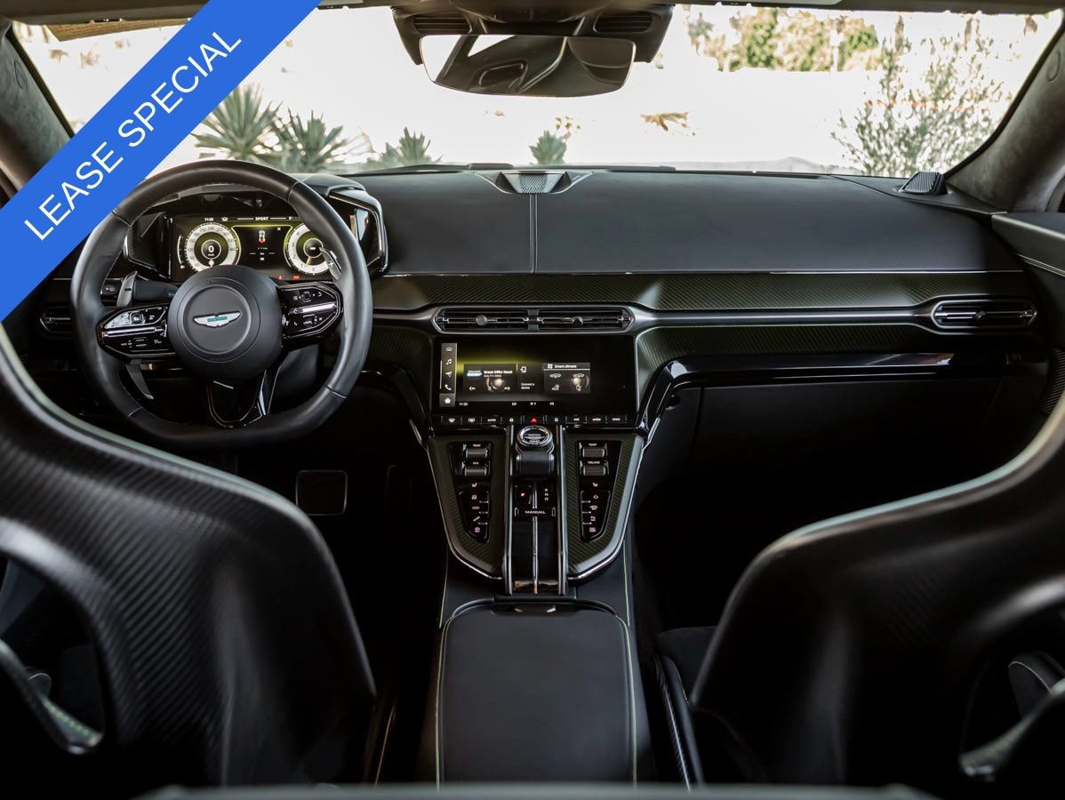 Used 2025 Aston Martin V8 Vantage Coupe RWD image 16