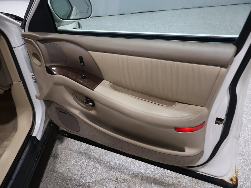 Used 2004 Buick Park Avenue w/ Prestige Feature Package FWD image 23