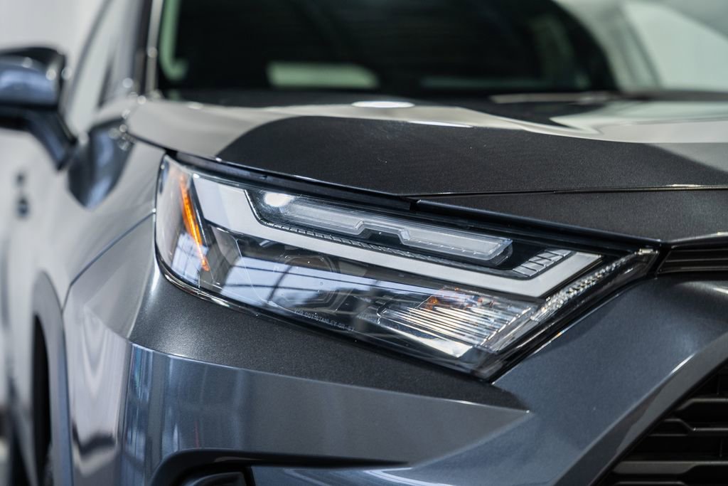Used 2025 Toyota RAV4 XLE image 10