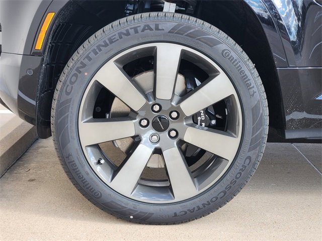 New 2026 Land Rover Defender 130 V8 image 7