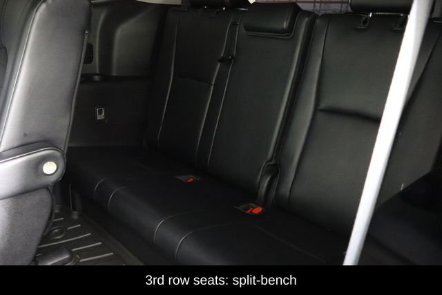 Used 2022 Toyota Highlander XLE FWD image 17