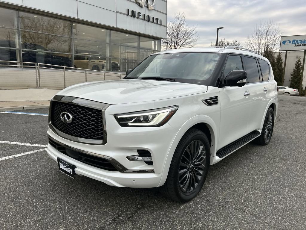 Certified 2024 INFINITI QX80 Sensory AWD/4WD image 4