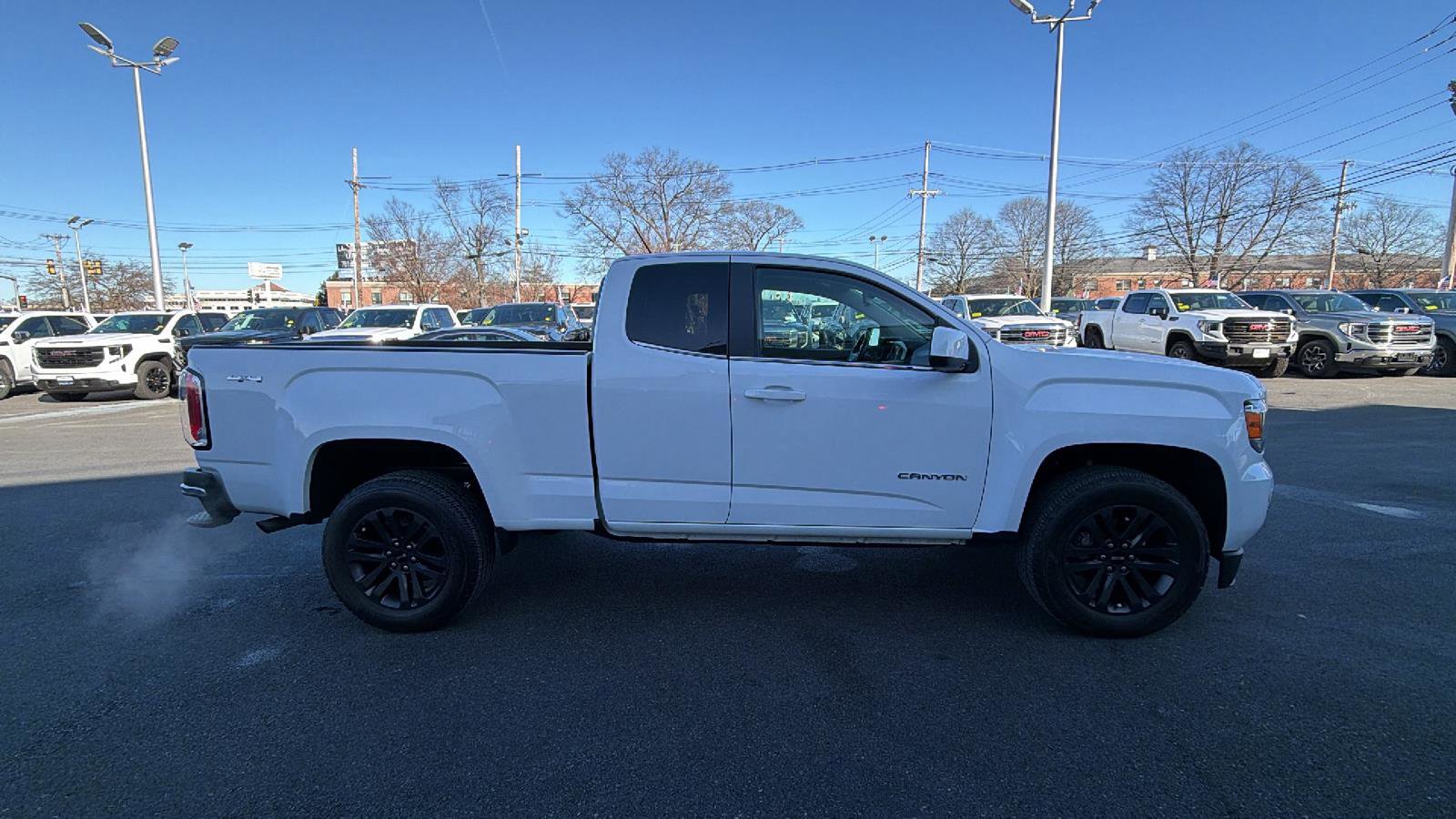 Certified 2020 GMC Canyon SLE w/ Elevation Edition image 8