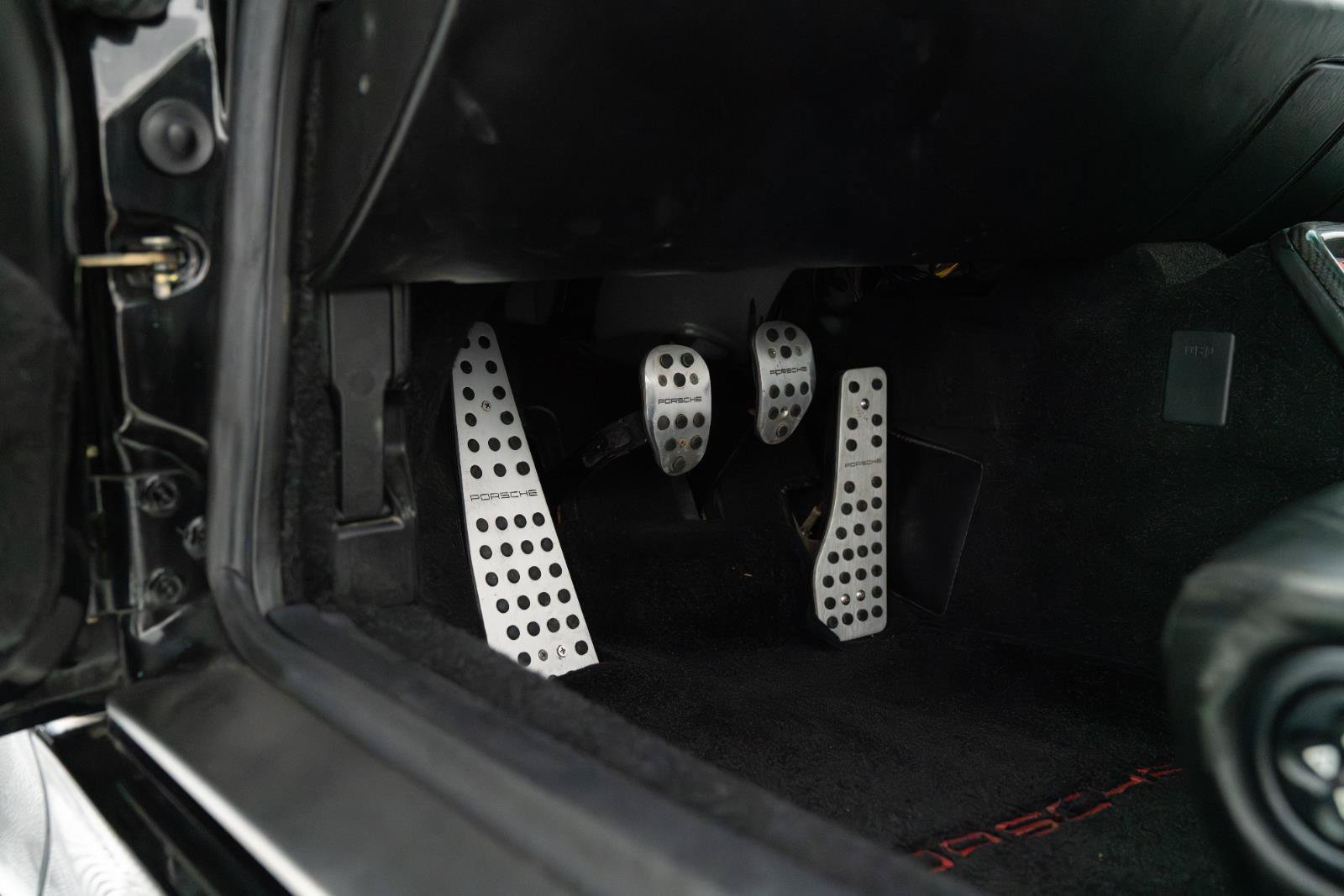 Used 1996 Porsche 911 Turbo RWD image 11