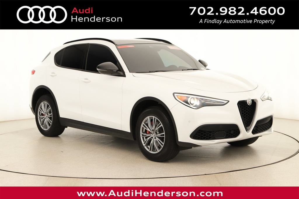 Used 2023 Alfa Romeo Stelvio Sprint RWD image 1