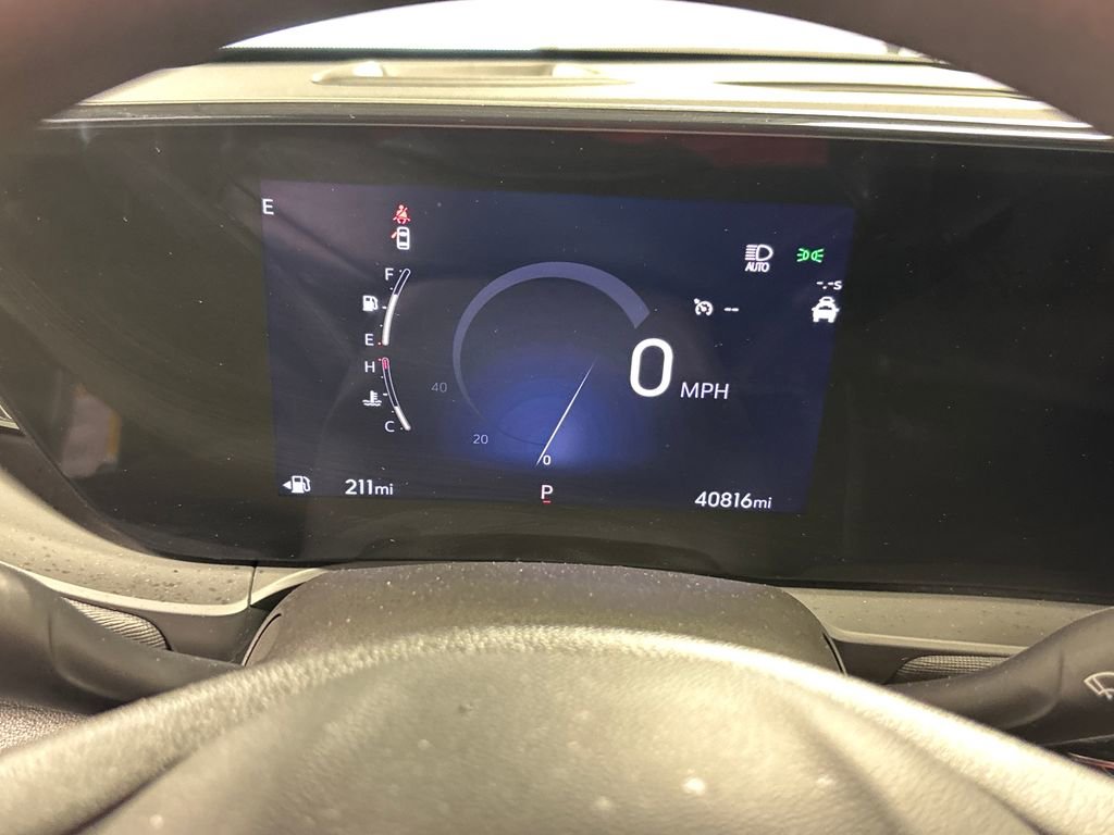 Used 2025 Buick Envista Preferred FWD image 34