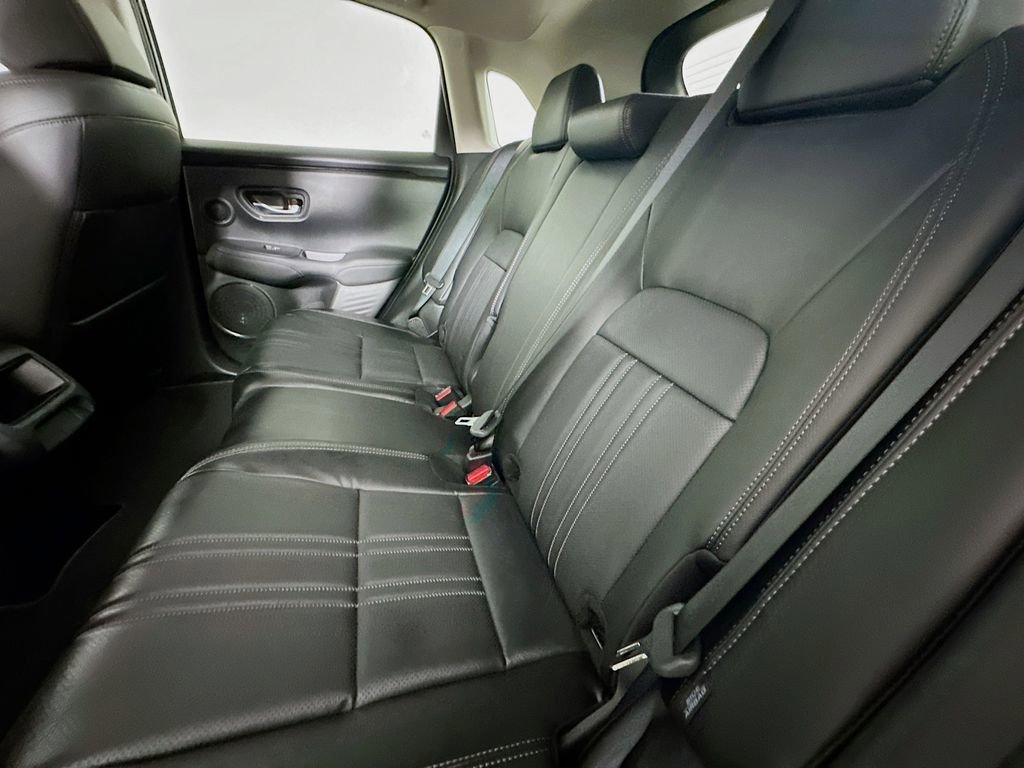 Used 2026 Honda HR-V EX-L image 4