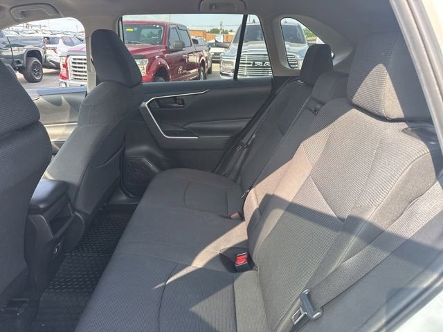 Used 2020 Toyota RAV4 LE AWD/4WD image 26
