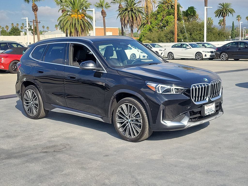 Used 2026 BMW X1 xDrive28i w/ Technology Package AWD/4WD image 4
