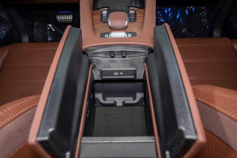 New 2026 Mercedes-Benz GLS 580 4MATIC image 26