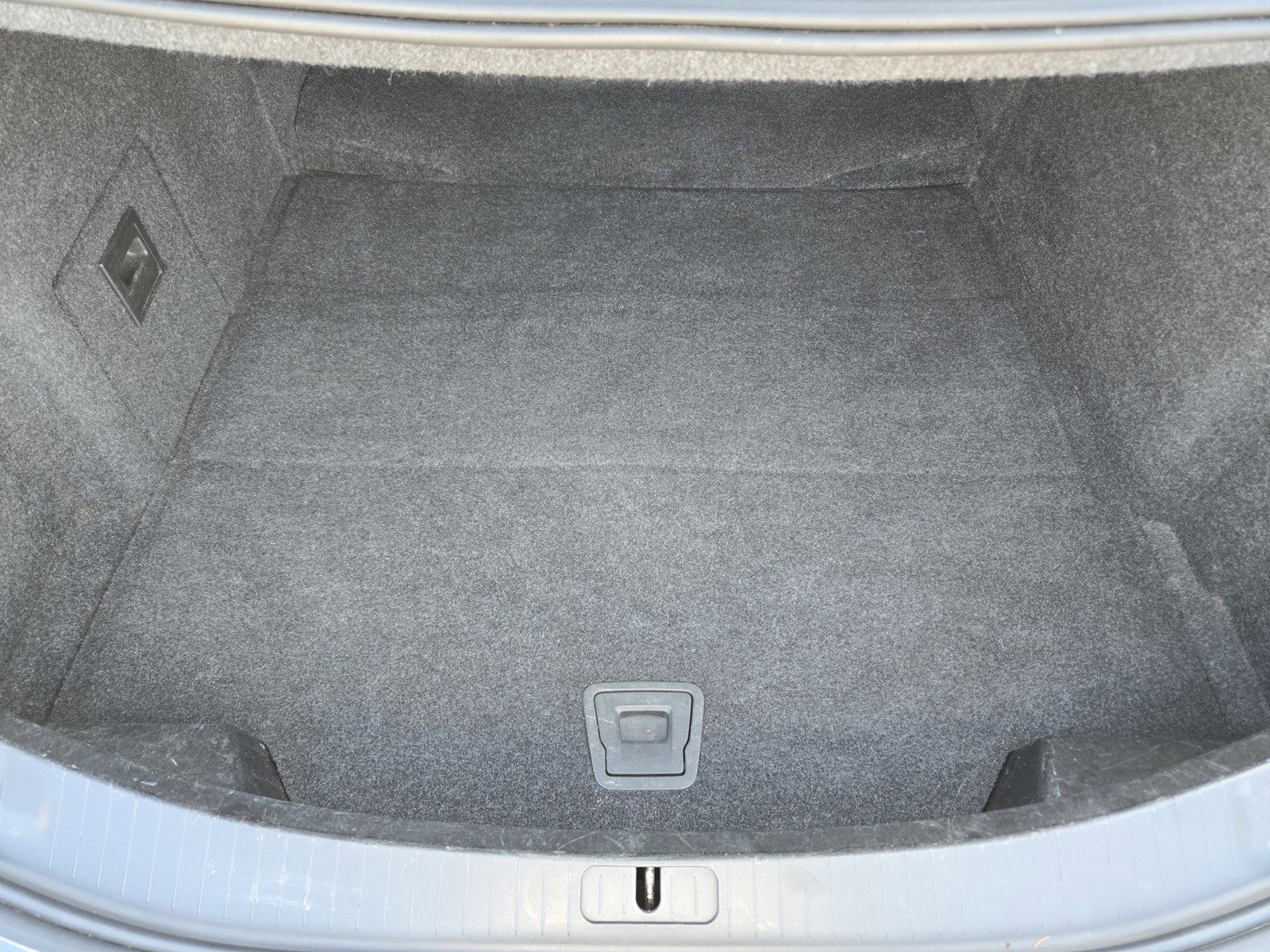 Used 2017 Cadillac XTS Luxury image 9