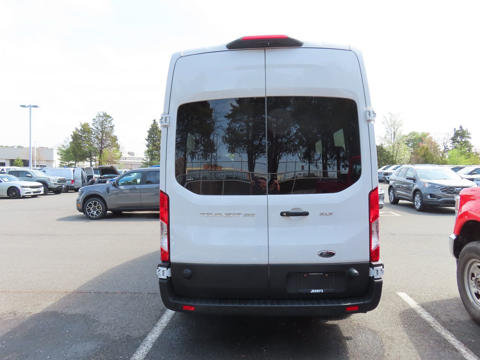 Used 2024 Ford Transit 350 XLT image 6