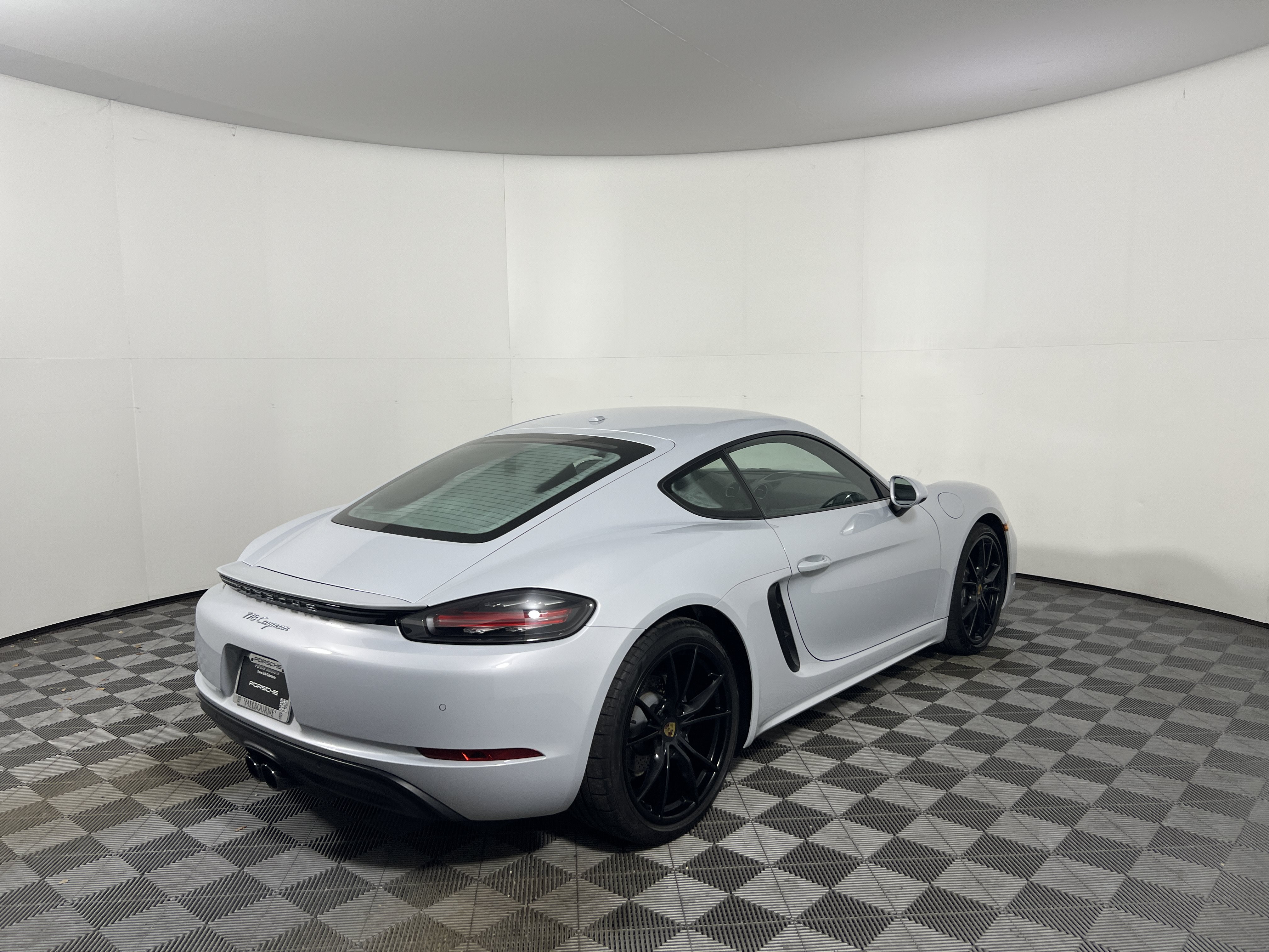 Certified 2024 Porsche 718 Cayman RWD image 7
