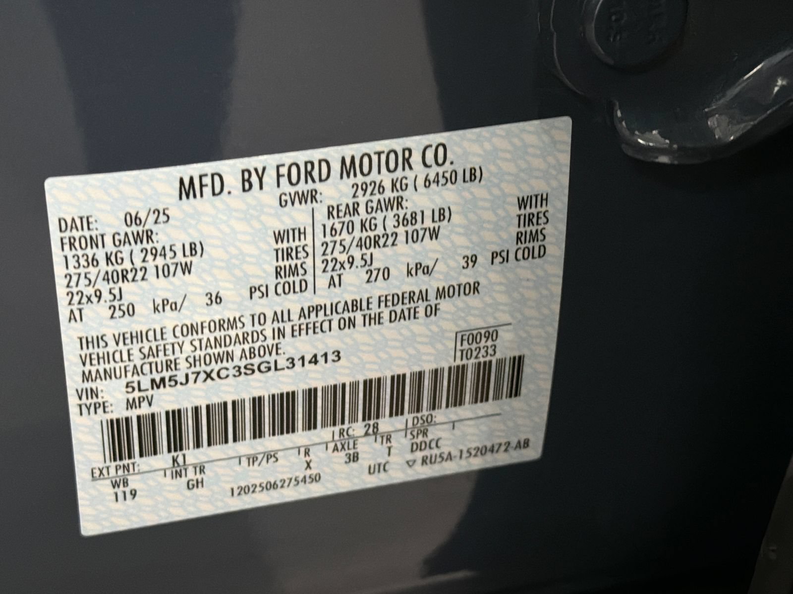 Certified 2025 Lincoln Aviator Reserve w/ Equipment Group 201A AWD/4WD image 18