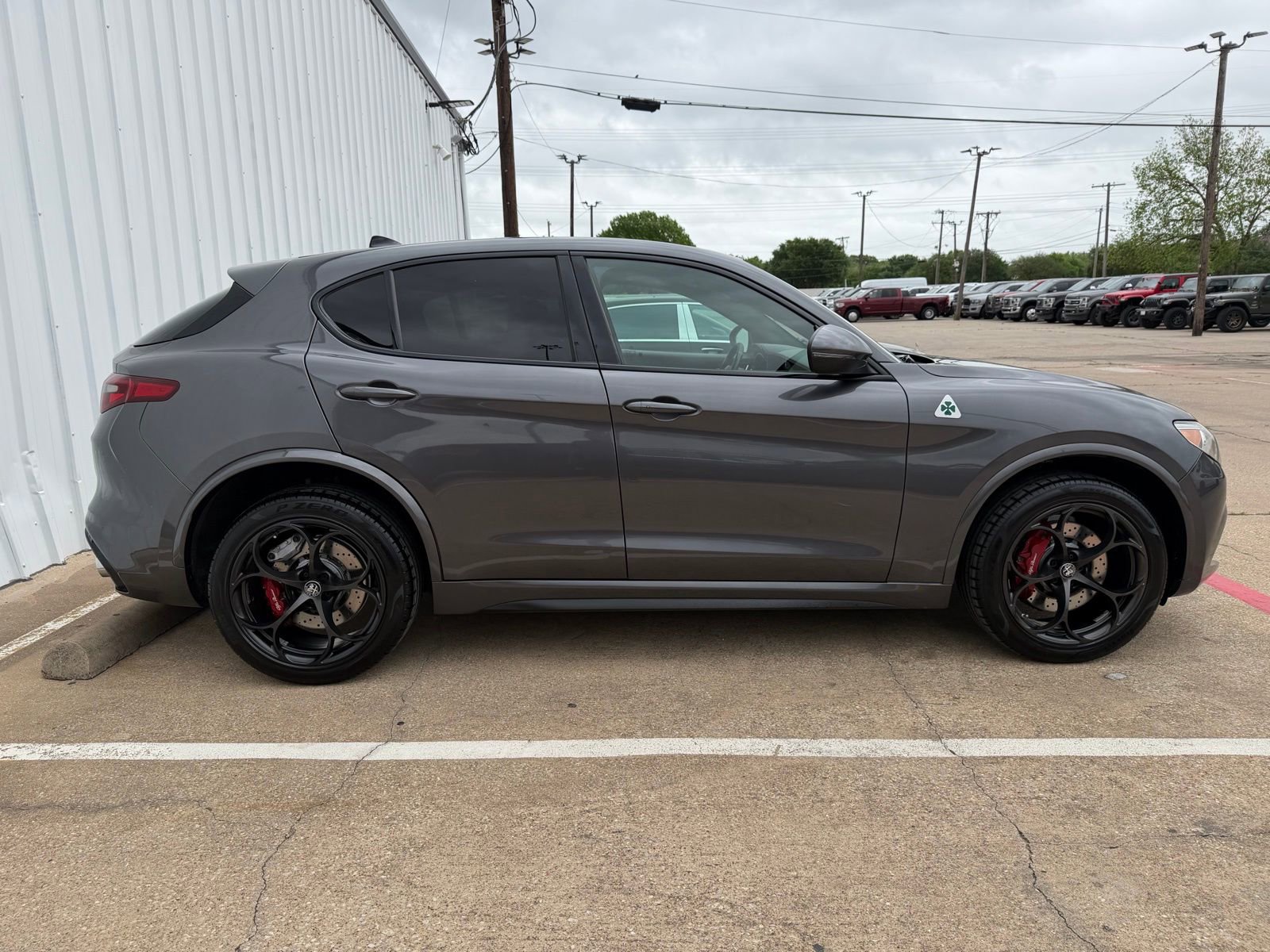 Used 2018 Alfa Romeo Stelvio Quadrifoglio w/ Driver Assist Dynamic Package image 8