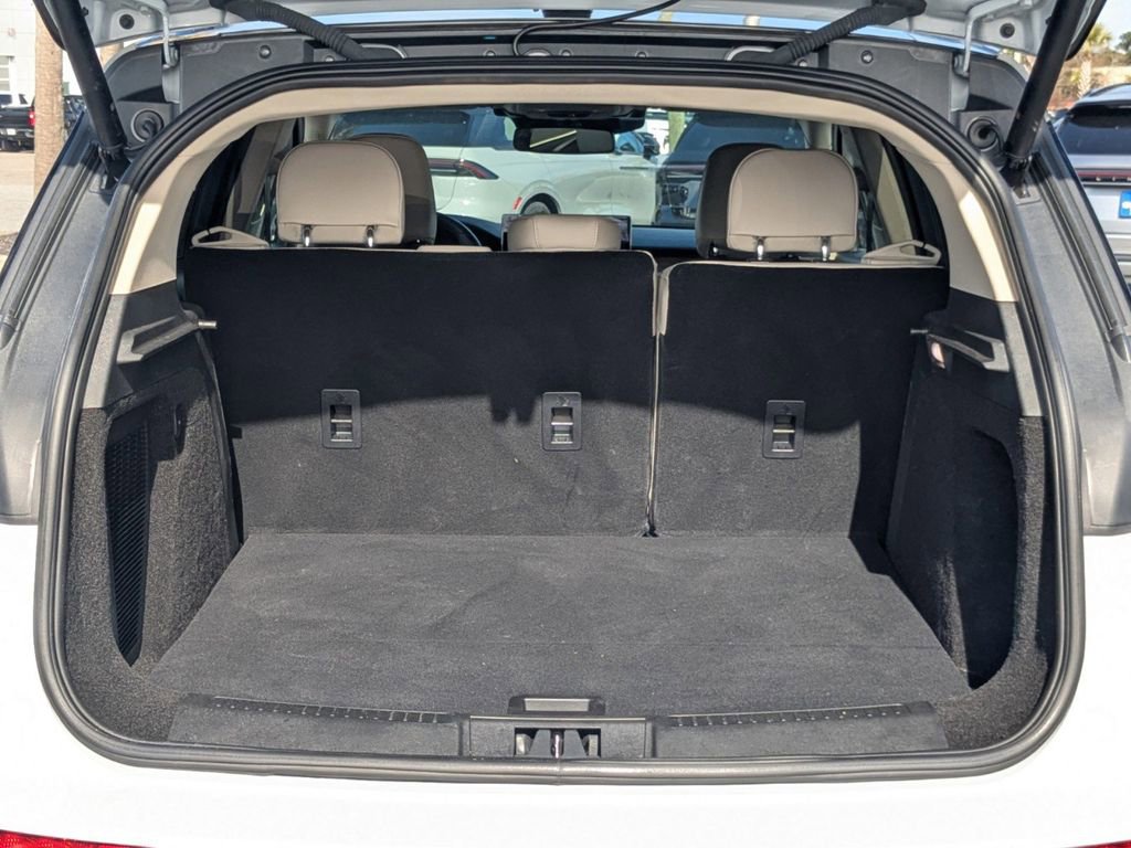 New 2025 Lincoln Corsair Grand Touring image 13