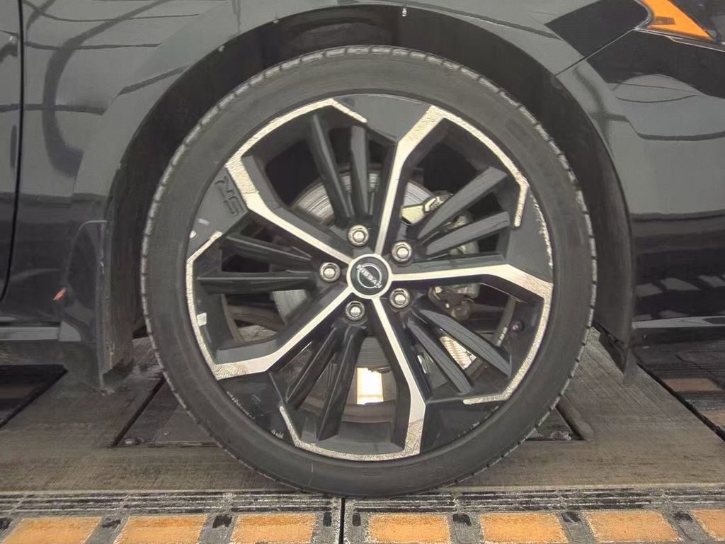 Used 2024 Nissan Altima 2.5 SR image 11