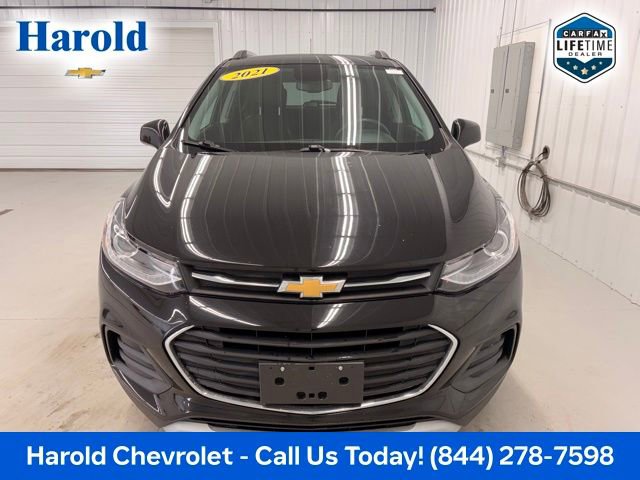 Used 2021 Chevrolet Trax LT AWD/4WD image 2