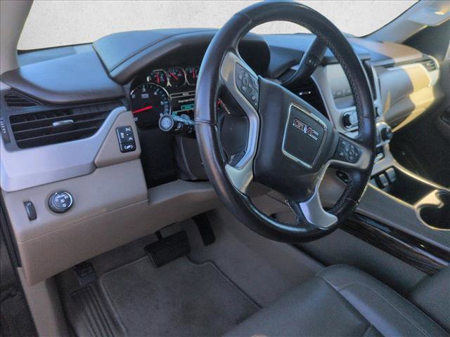 Used 2020 GMC Yukon XL SLT w/ Premium Edition image 8