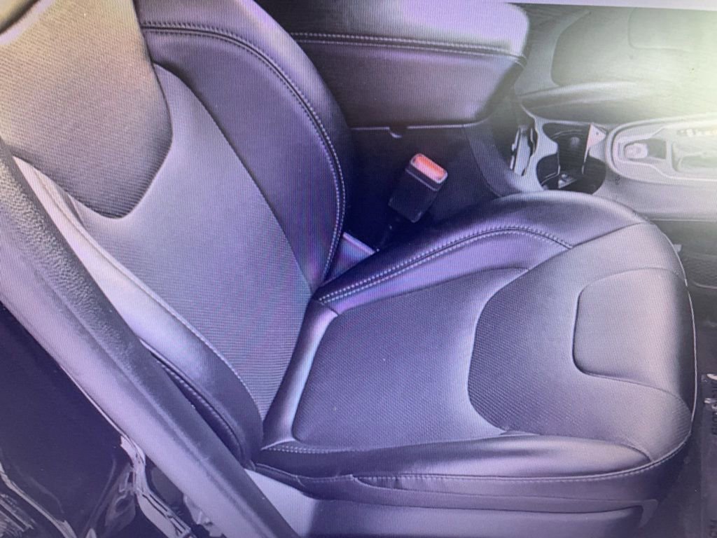 Used 2022 Jeep Cherokee Latitude Lux image 5