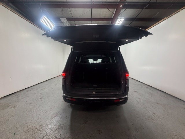 Used 2024 Jeep Wagoneer Series II AWD/4WD image 9