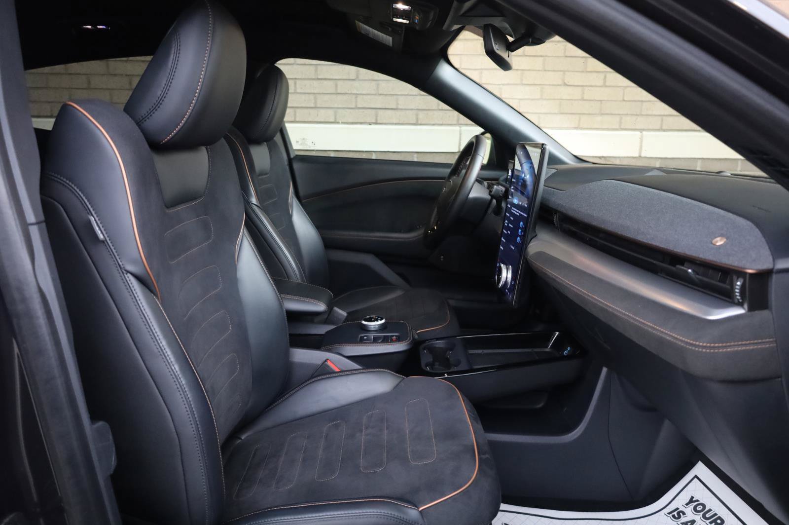 Used 2022 Ford Mustang Mach-E GT AWD/4WD image 25