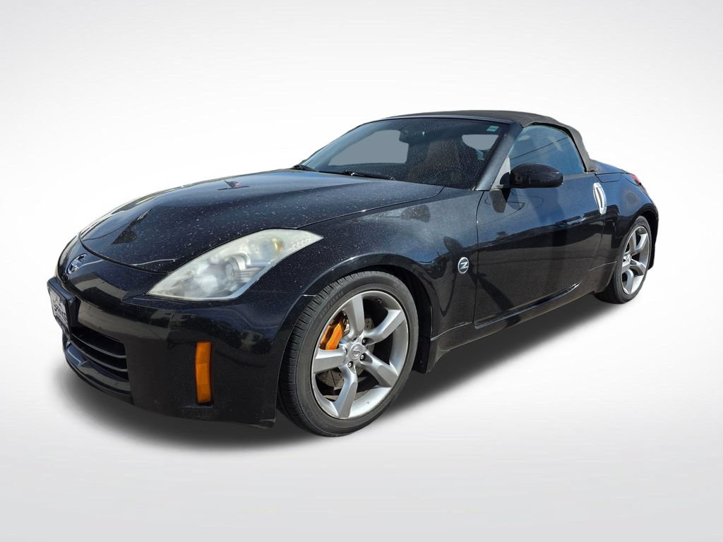 Used 2008 Nissan 350Z Grand Touring RWD image 4