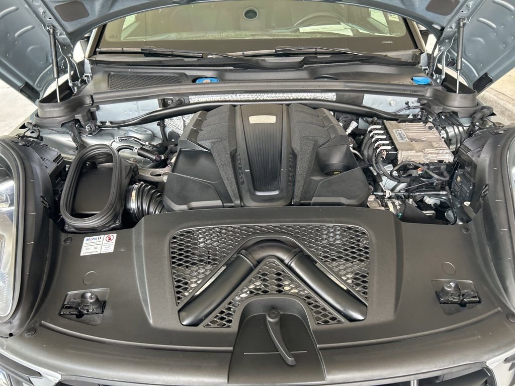 Used 2021 Porsche Macan GTS w/ Premium Package Plus (PF9) image 12