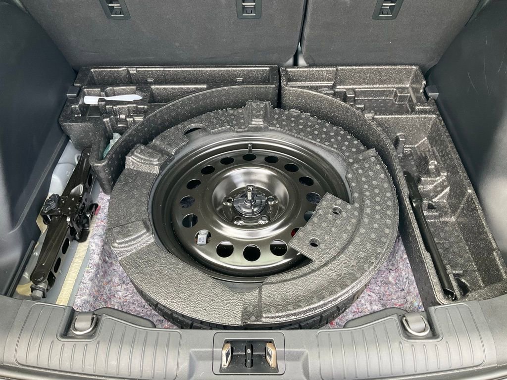 Used 2022 Ford Escape SEL w/ Technology Package image 16