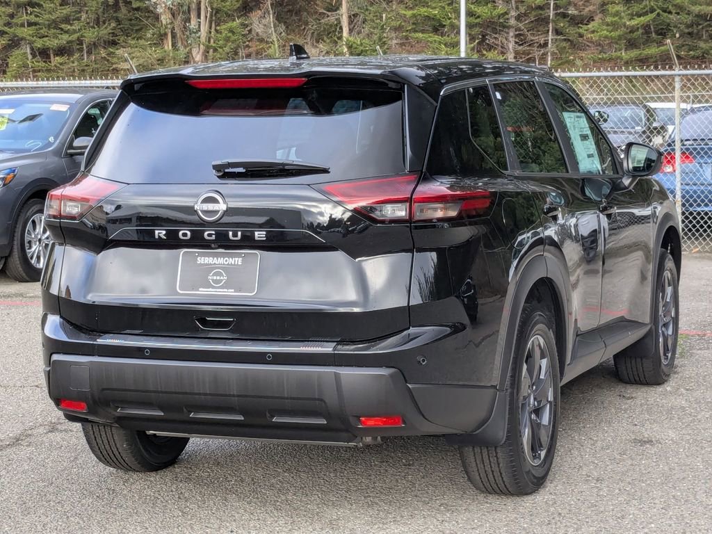 New 2026 Nissan Rogue SV image 5