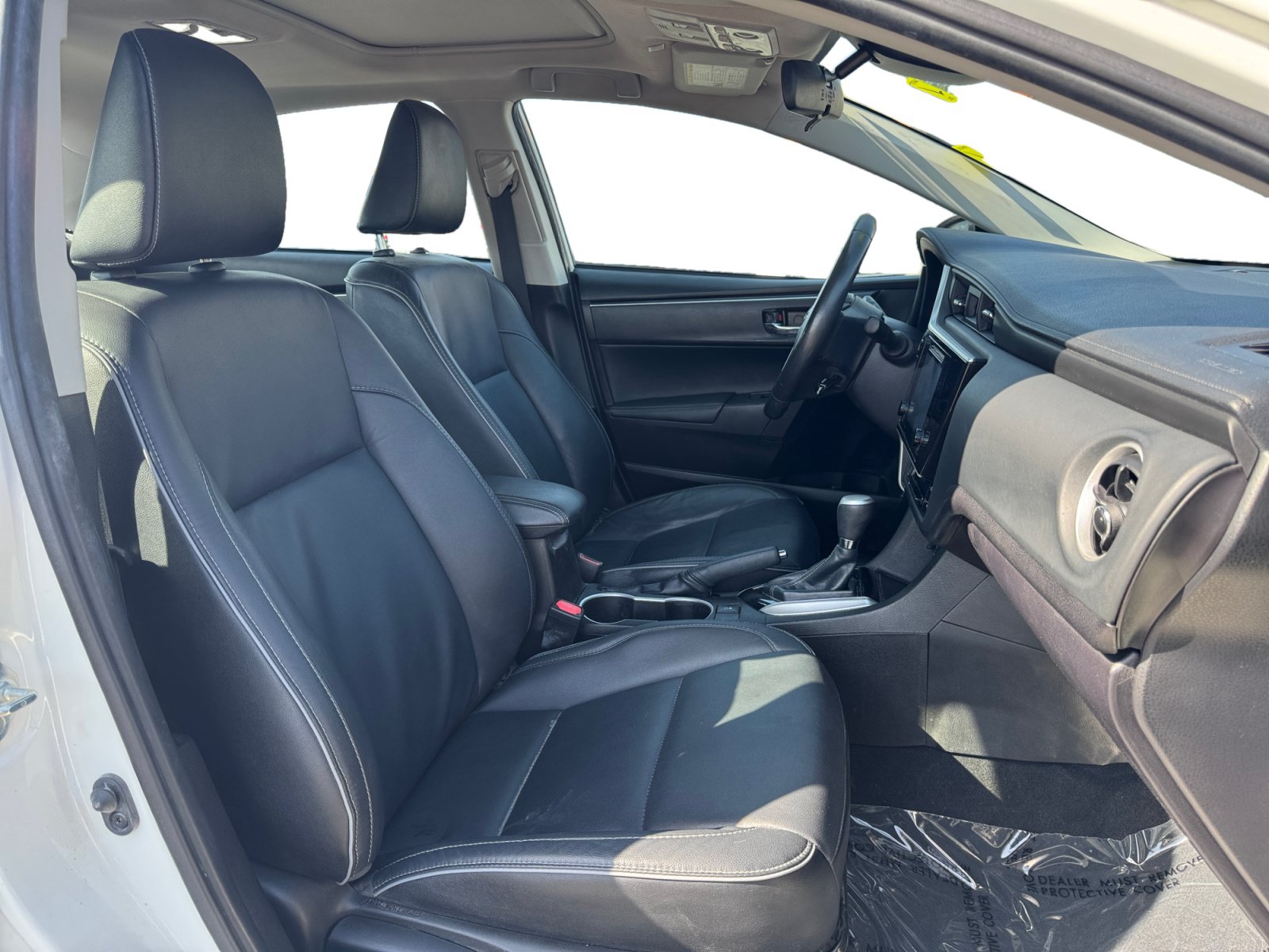 Used 2019 Toyota Corolla XLE w/ Carpet Mat Package (TMS) FWD image 15