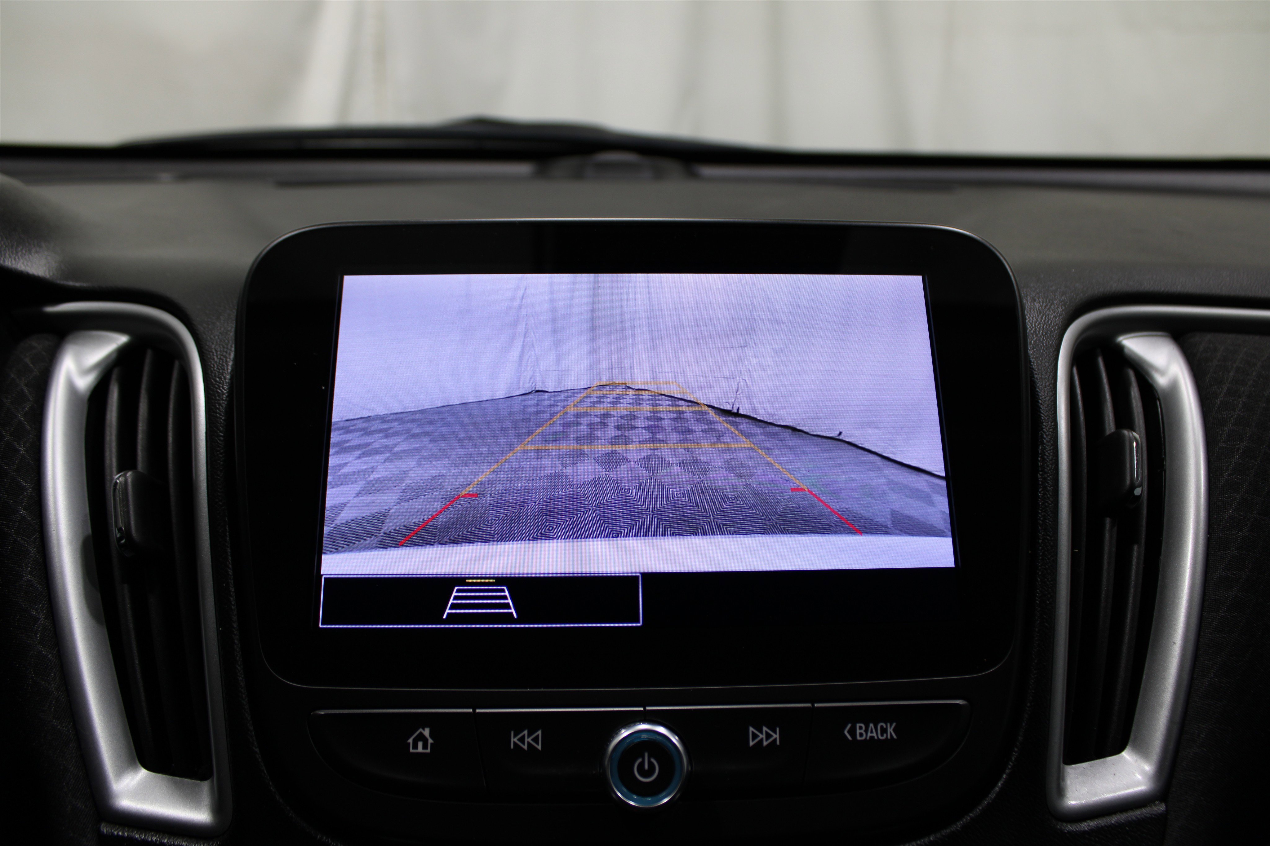 Used 2024 Chevrolet Malibu LT image 20