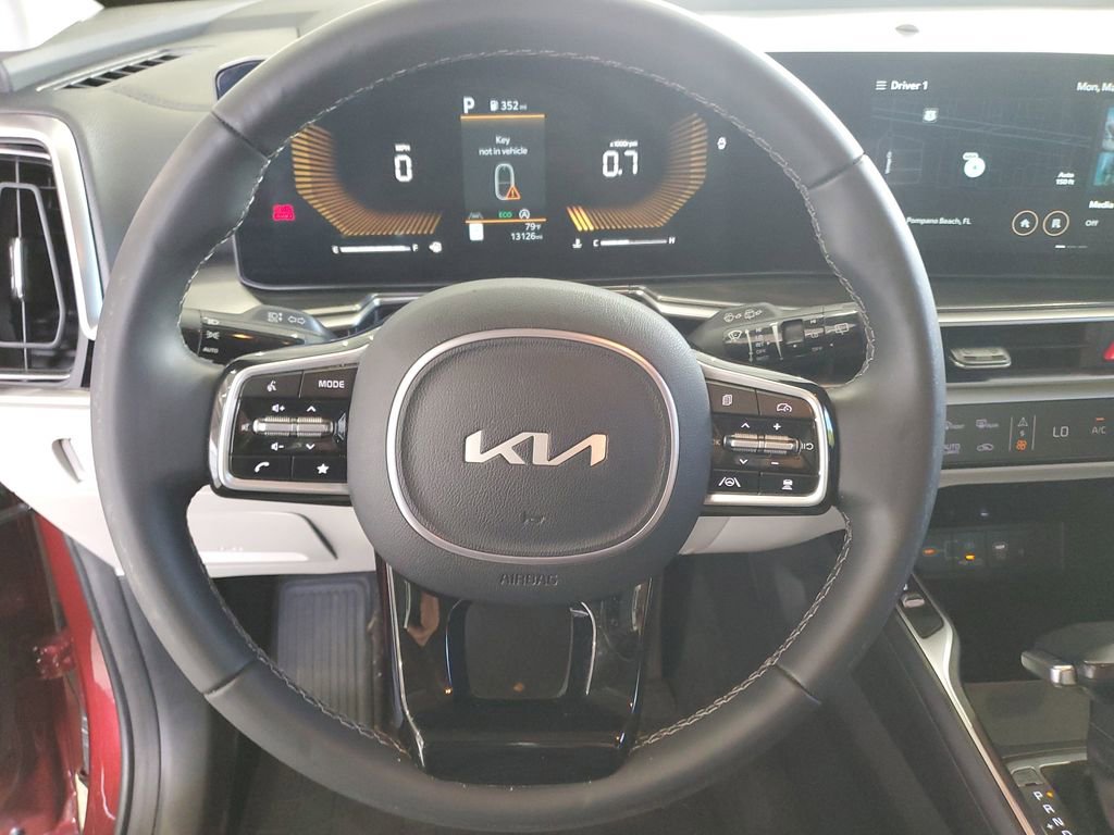 Certified 2025 Kia Sorento S image 24