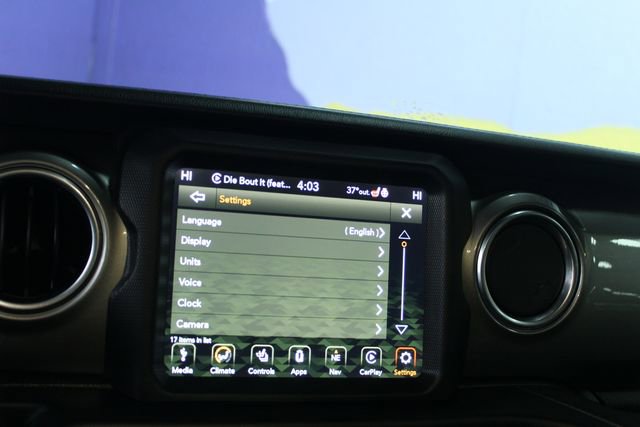 Used 2020 Jeep Wrangler Unlimited Sahara w/ Uconnect 4C Nav & Sound Group image 17