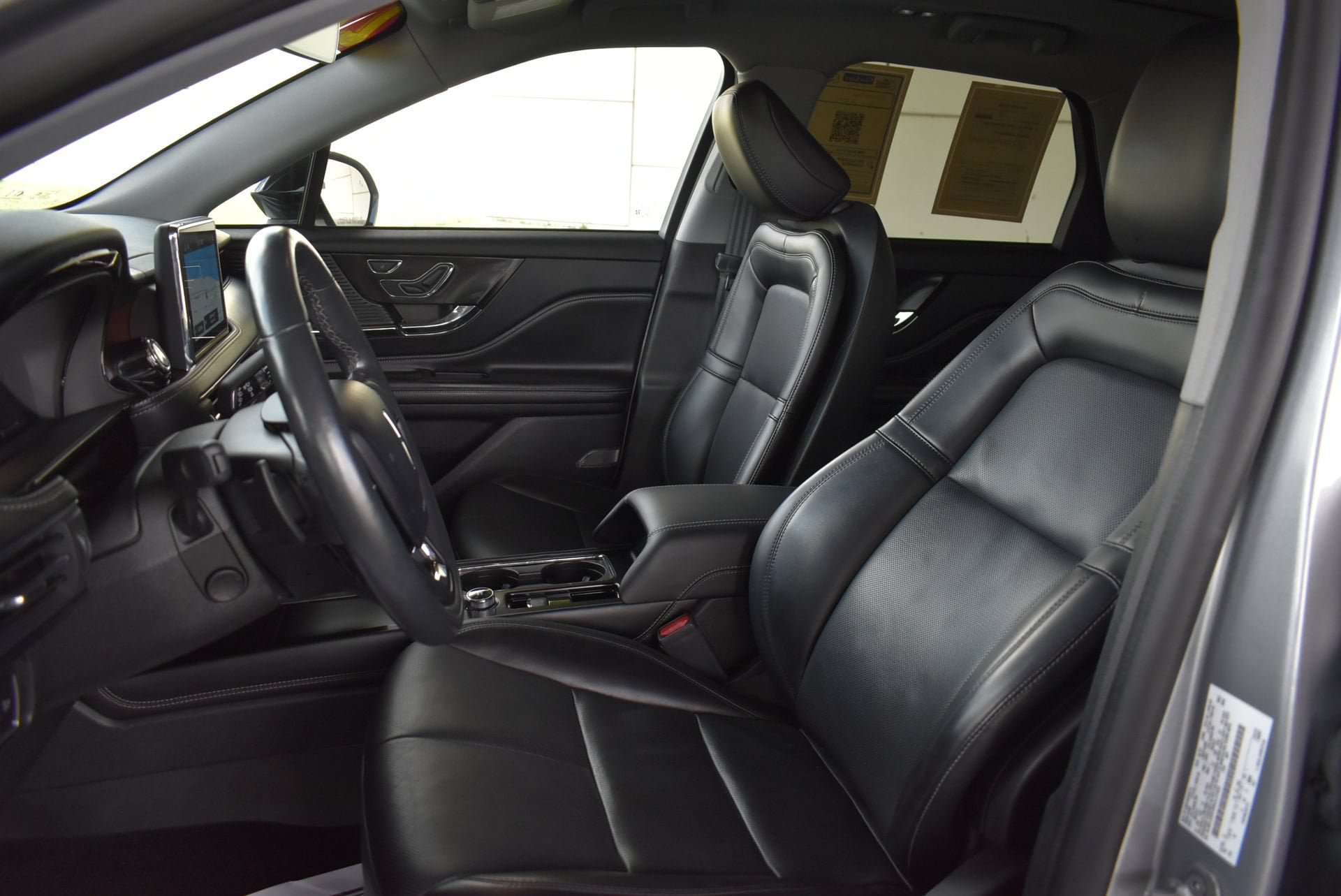 Used 2022 Lincoln Corsair Reserve w/ Sport Package AWD/4WD image 15