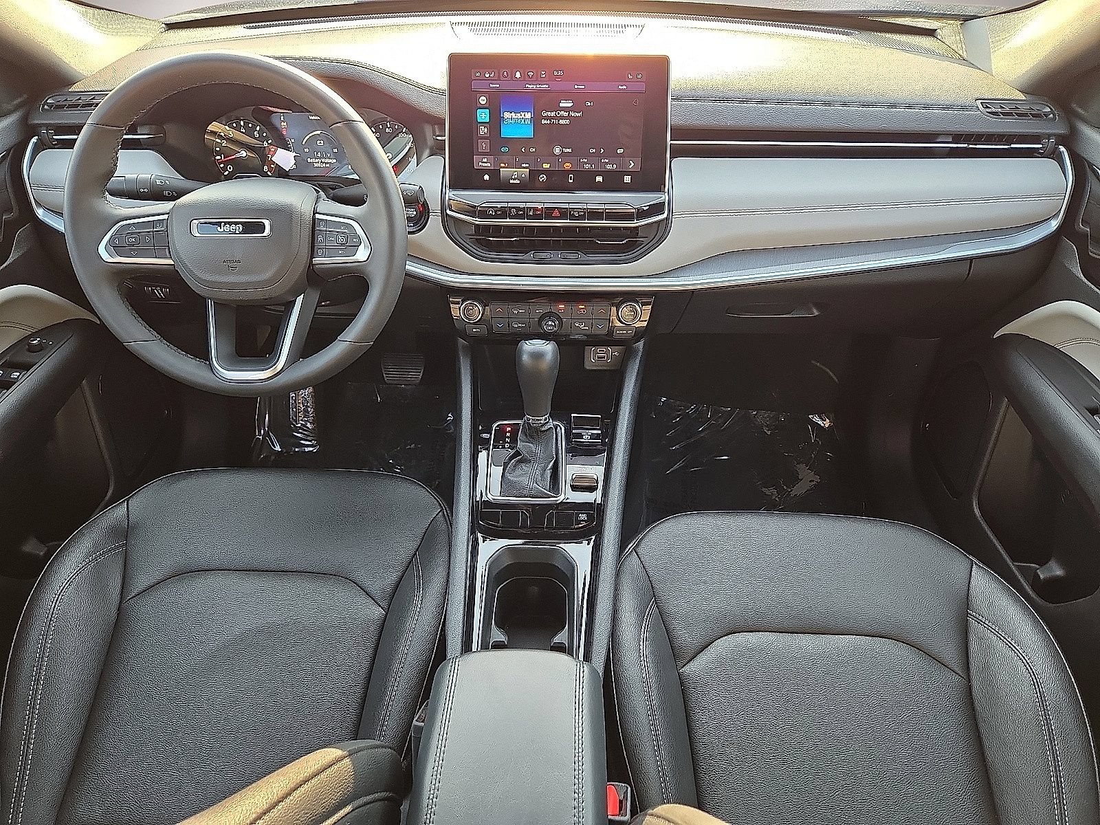 Used 2025 Jeep Compass Limited AWD/4WD image 17