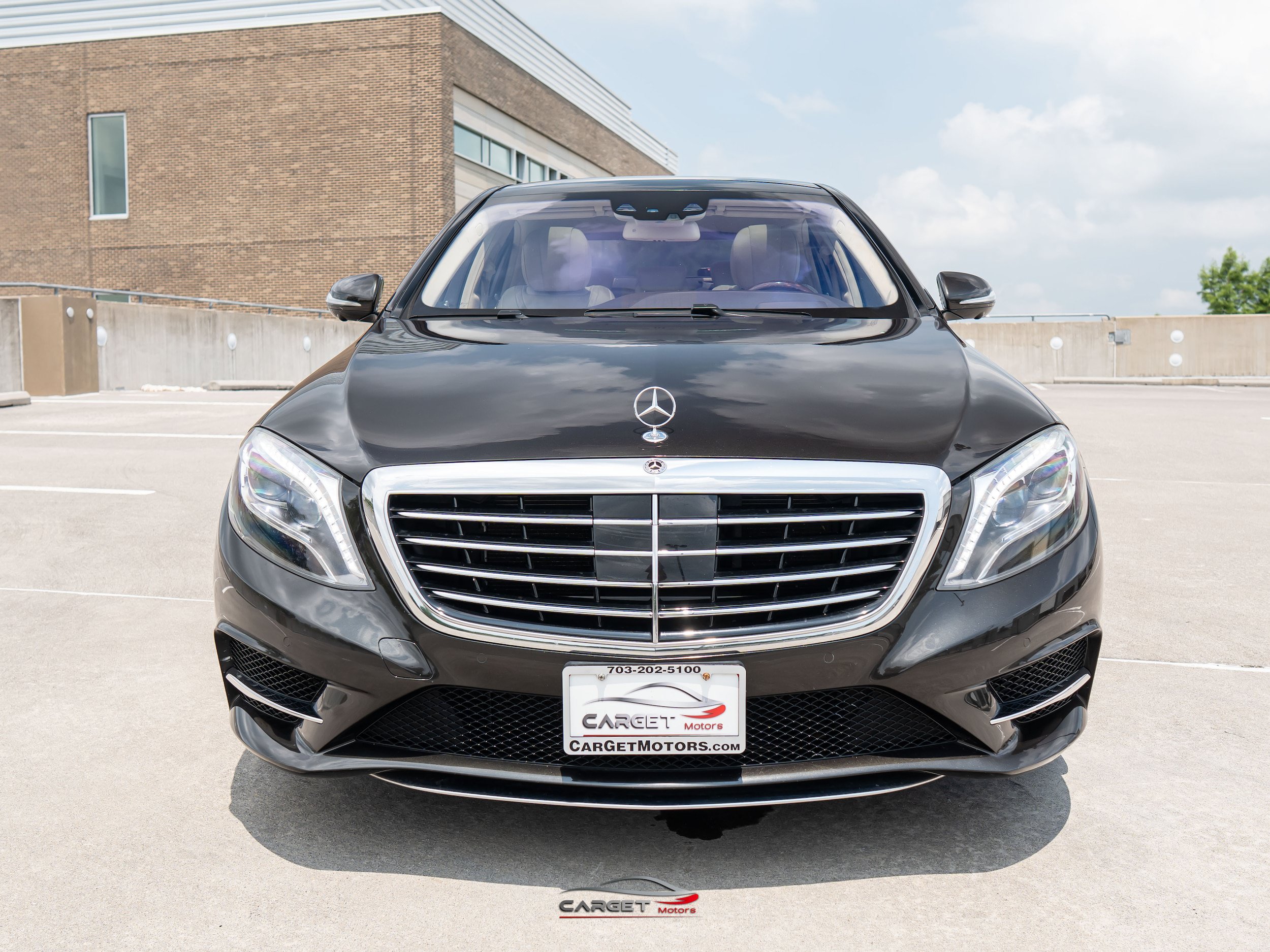 Used 2015 Mercedes-Benz S 550 4MATIC Sedan image 2