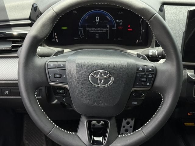 Used 2026 Toyota Camry SE FWD image 13