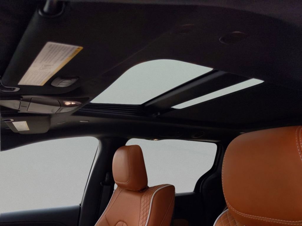 New 2026 Chrysler Pacifica Pinnacle image 15