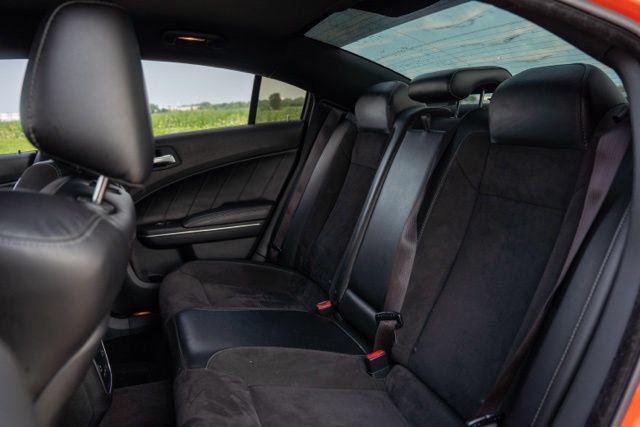 Used 2017 Dodge Charger R/T Scat Pack w/ Beats Audio Group RWD image 11