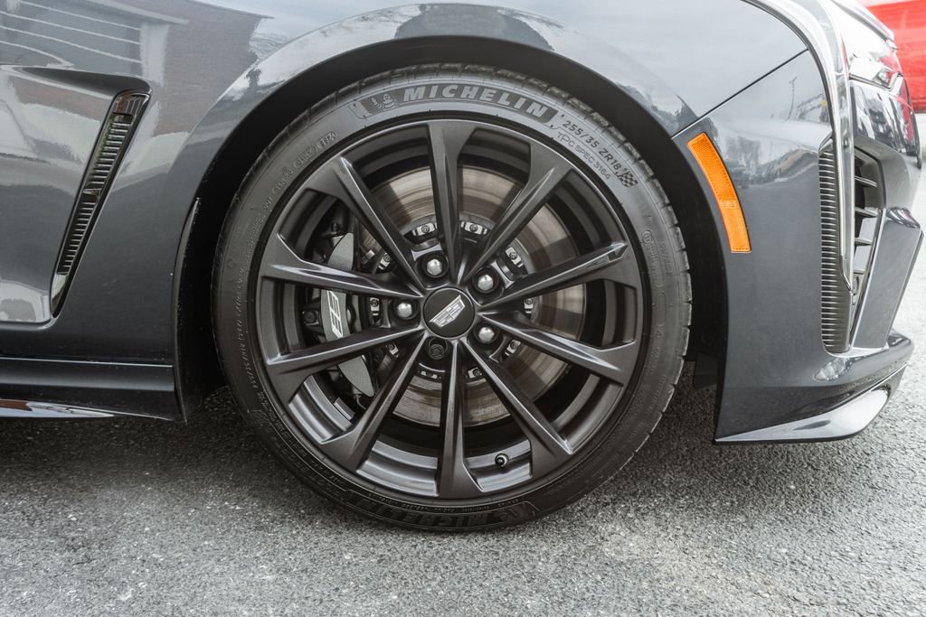 Used 2025 Cadillac CT4 V Blackwing w/ Driver Assist Package image 5