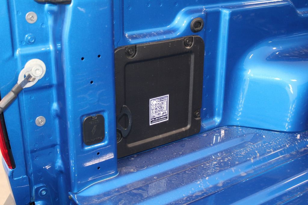 New 2025 Ford Maverick XL w/ Equipment Group 101A image 17