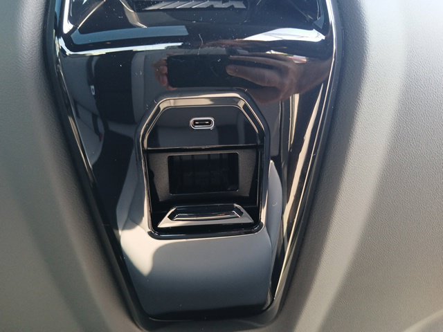 New 2027 BMW M5 w/ Executive Package AWD/4WD image 17
