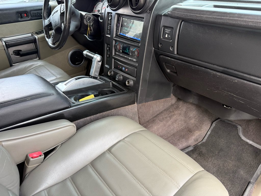 Used 2003 HUMMER H2 w/ Preferred Equipment Group AWD/4WD image 14