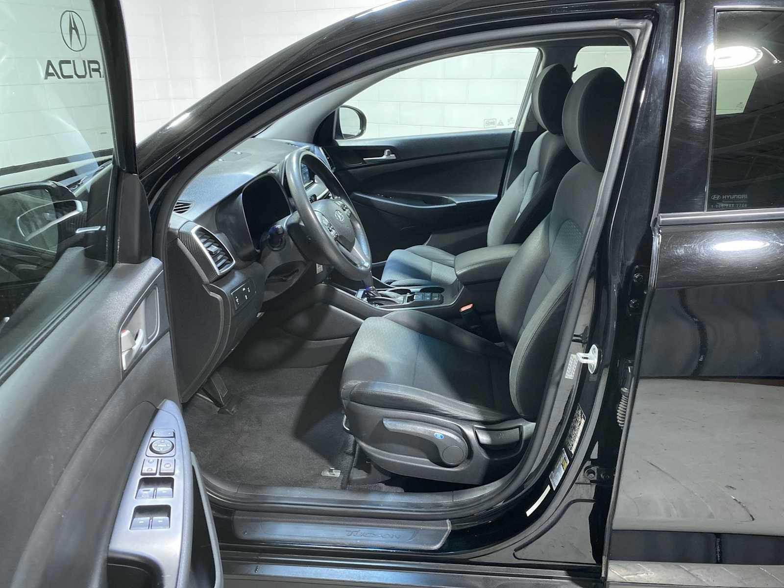 Used 2019 Hyundai Tucson SE AWD/4WD image 2