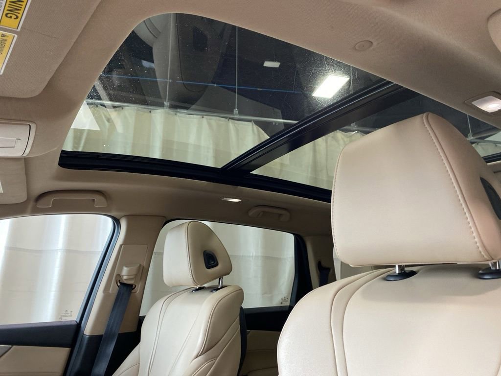 Used 2023 Acura MDX SH-AWD image 2